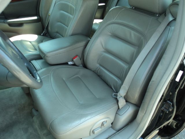 2000 Cadillac Deville Base