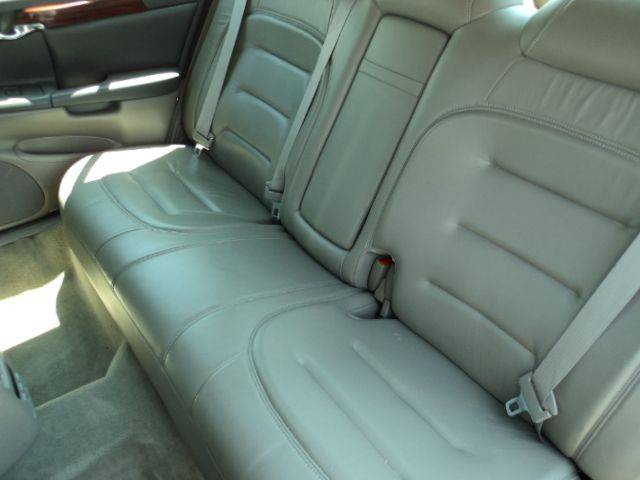 2000 Cadillac Deville Base