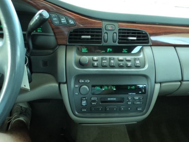 2000 Cadillac Deville Base