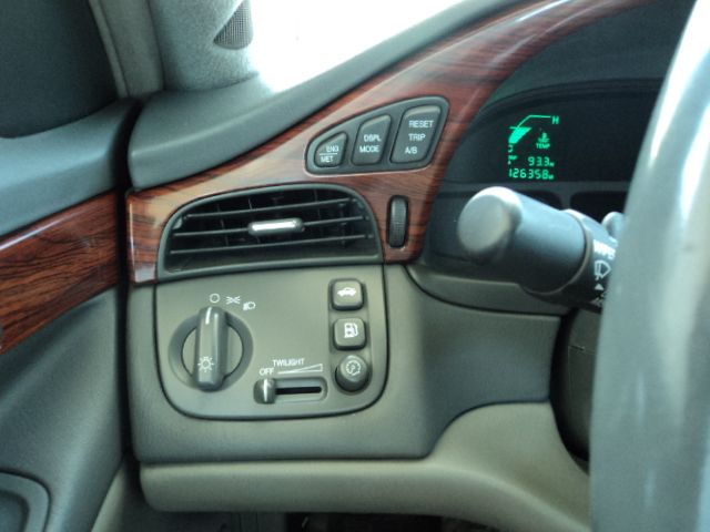 2000 Cadillac Deville Base