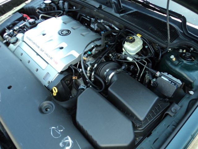 2000 Cadillac Deville Base