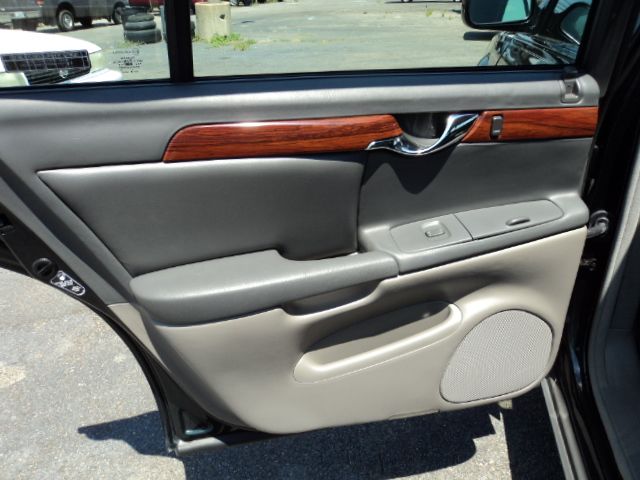 2000 Cadillac Deville Base