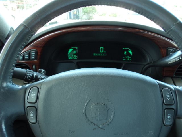 2000 Cadillac Deville Base