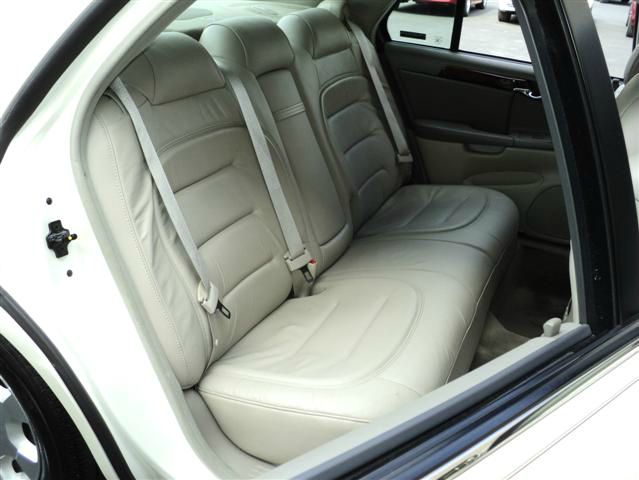 2001 Cadillac Deville Base