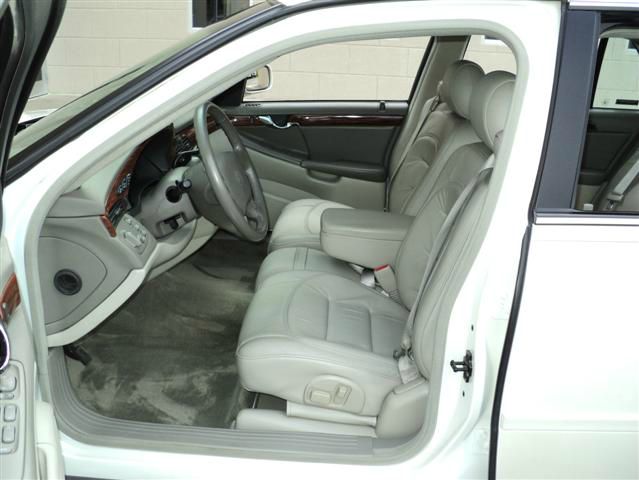 2001 Cadillac Deville Base