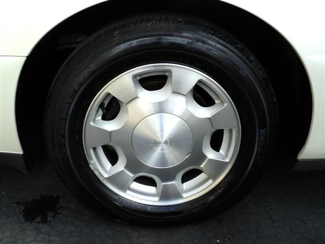 2001 Cadillac Deville Base