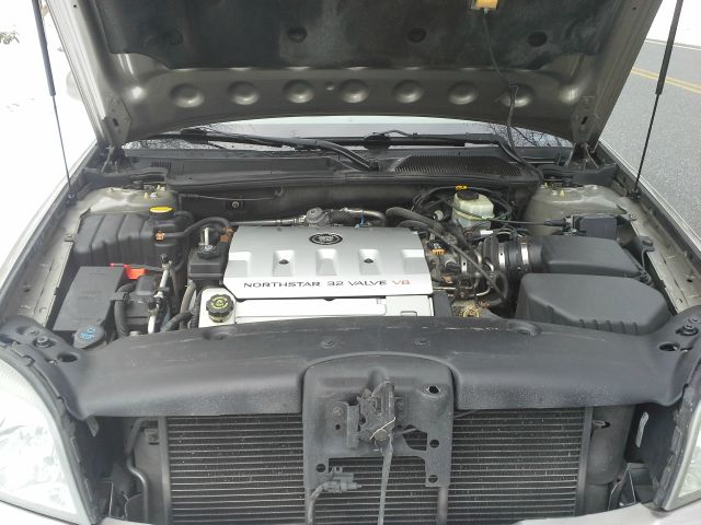 2001 Cadillac Deville Base