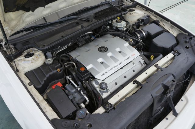 2001 Cadillac Deville Base