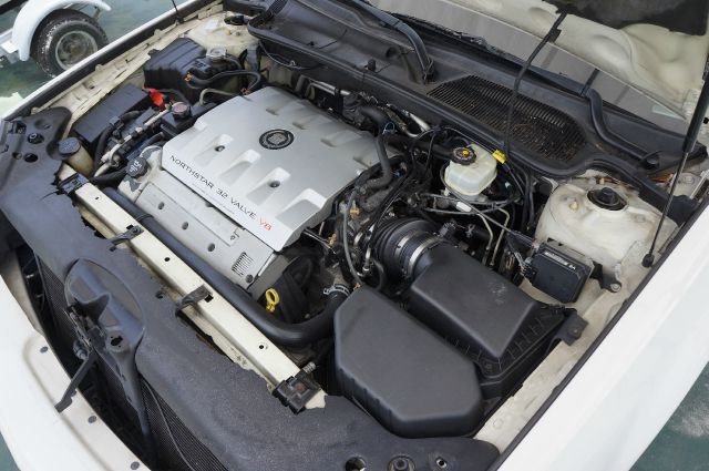 2001 Cadillac Deville Base