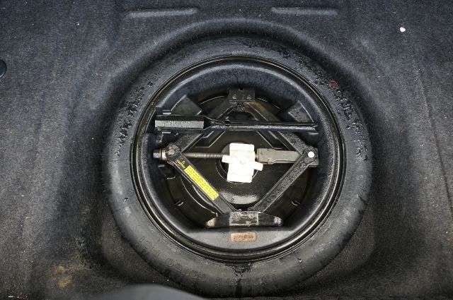 2001 Cadillac Deville Base