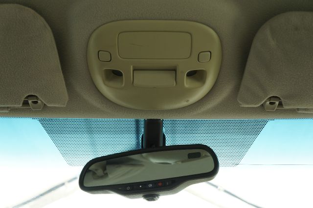 2001 Cadillac Deville Base