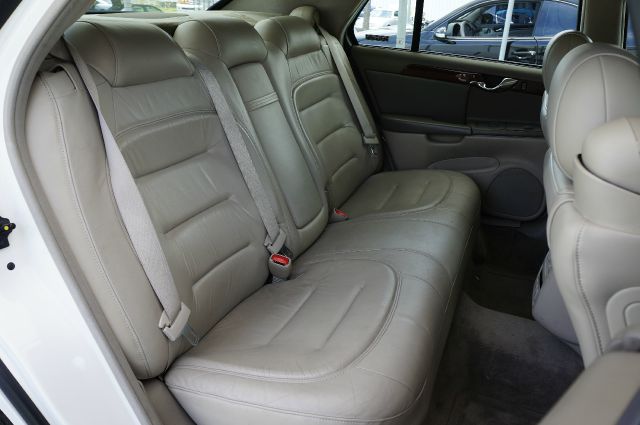 2001 Cadillac Deville Base