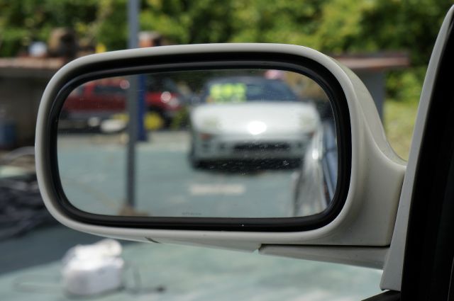 2001 Cadillac Deville Base