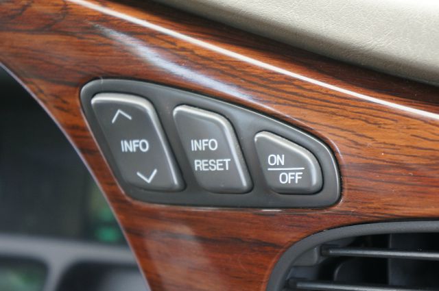 2001 Cadillac Deville Base