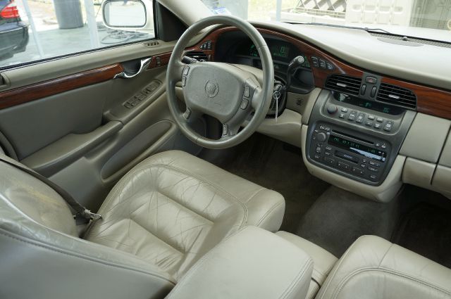 2001 Cadillac Deville Base