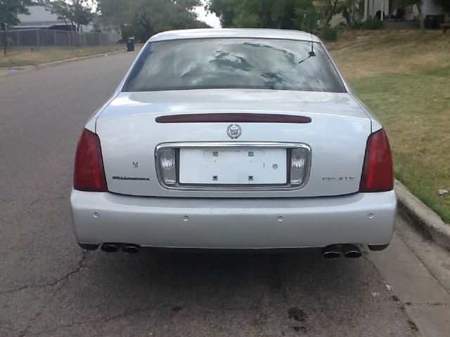 2001 Cadillac Deville Base