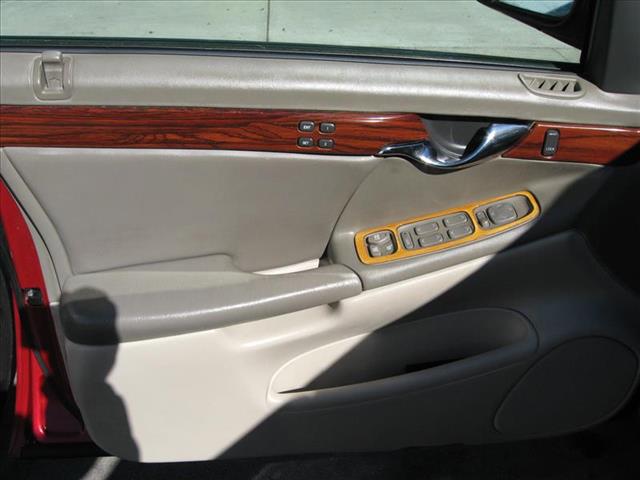 2001 Cadillac Deville 1500 Xcab Sbox 318 5spd 4x4