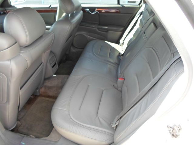 2001 Cadillac Deville Base
