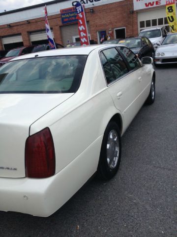 2001 Cadillac Deville Base