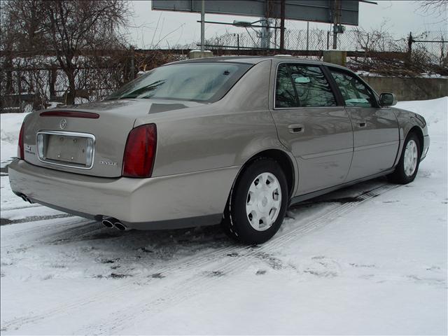 2002 Cadillac Deville Base