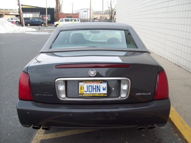 2002 Cadillac Deville Lexus Luxury Sedan