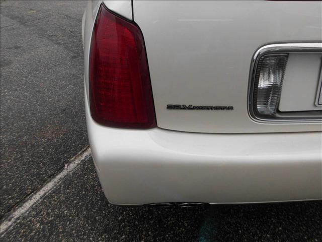 2002 Cadillac Deville Base