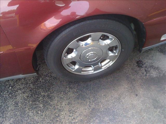 2002 Cadillac Deville Base