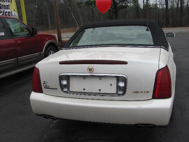 2002 Cadillac Deville Base