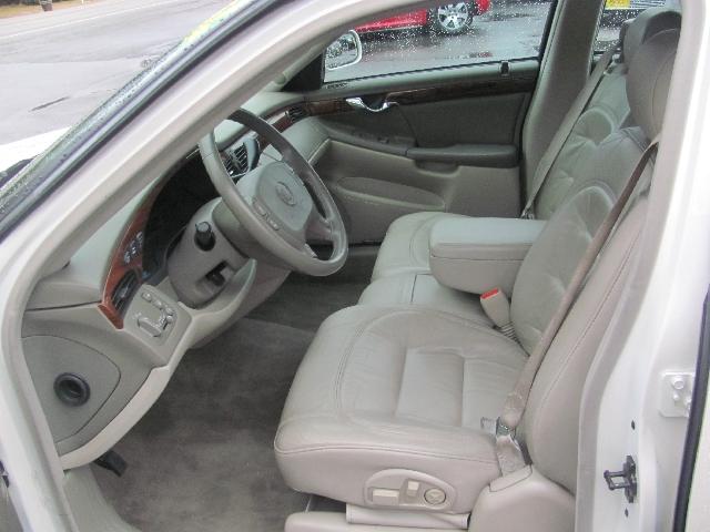 2002 Cadillac Deville Base