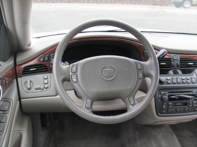 2002 Cadillac Deville Base