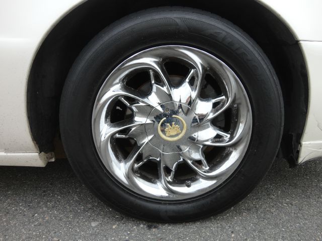 2003 Cadillac Deville GS VERY Sharp