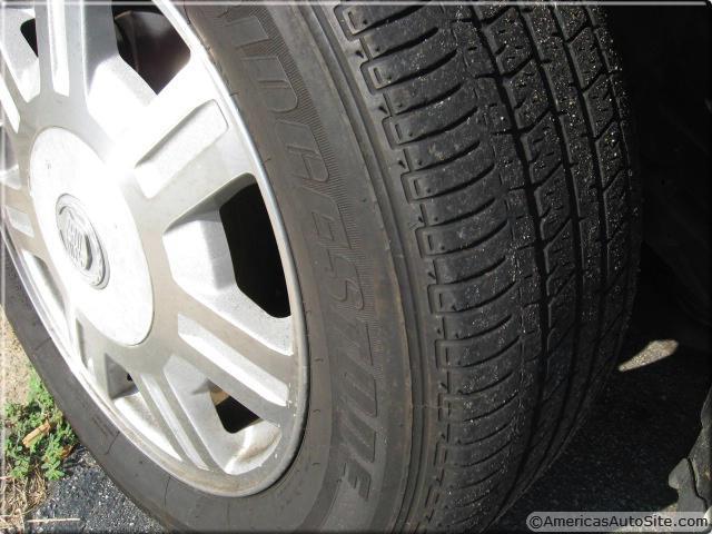 2003 Cadillac Deville Base