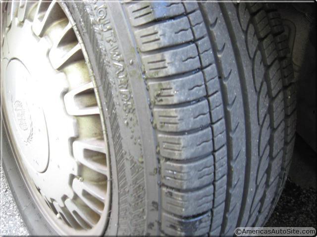 2003 Cadillac Deville Base