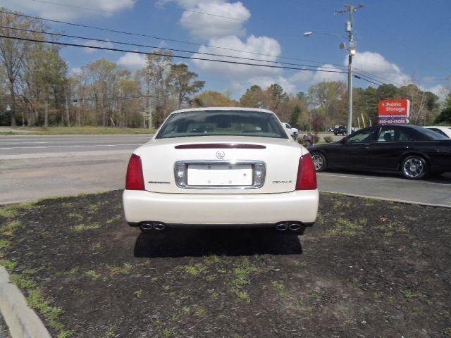 2003 Cadillac Deville Base