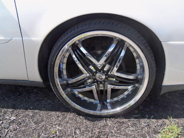 2003 Cadillac Deville Base