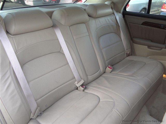 2004 Cadillac Deville 4dr 112 WB