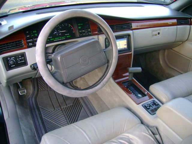 1992 Cadillac Eldorado 5DR 7-pass VAN I4 FWD