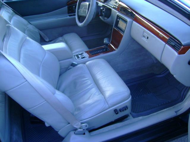 1992 Cadillac Eldorado 5DR 7-pass VAN I4 FWD