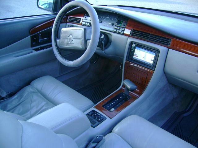 1992 Cadillac Eldorado 5DR 7-pass VAN I4 FWD