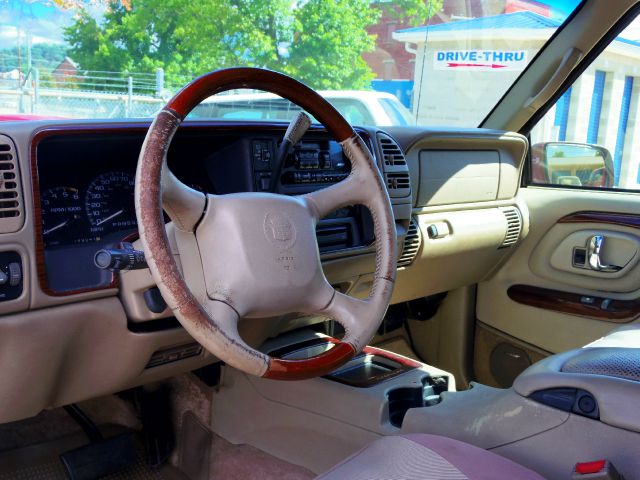 1999 Cadillac Escalade Unknown