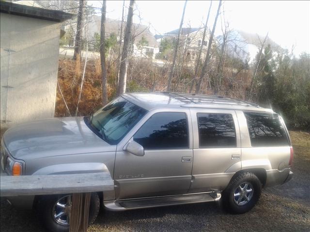 1999 Cadillac Escalade Unknown