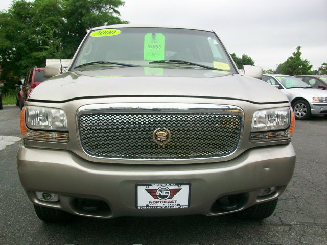 2000 Cadillac Escalade Ram 3500 Diesel 2-WD