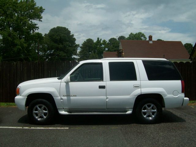 2000 Cadillac Escalade Ram 3500 Diesel 2-WD