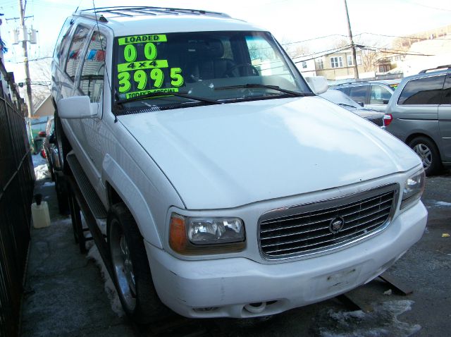 2000 Cadillac Escalade Ram 3500 Diesel 2-WD