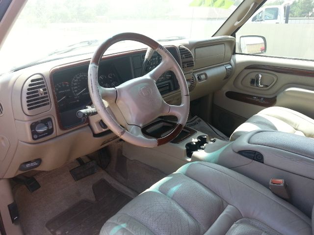 2000 Cadillac Escalade Ram 3500 Diesel 2-WD