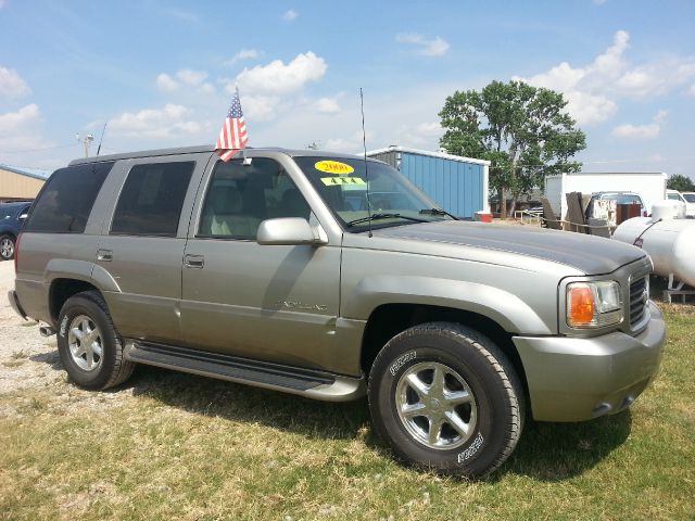 2000 Cadillac Escalade Ram 3500 Diesel 2-WD