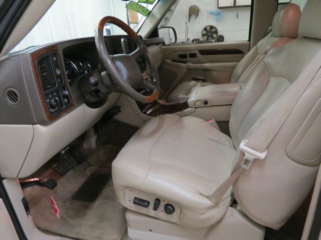 2002 Cadillac Escalade EX - DUAL Power Doors