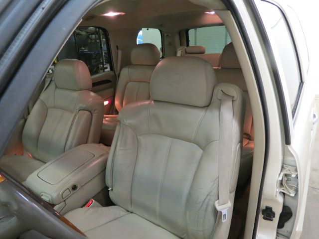 2002 Cadillac Escalade EX - DUAL Power Doors