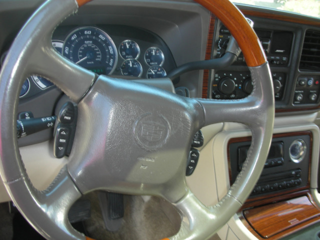 2002 Cadillac Escalade EX - DUAL Power Doors