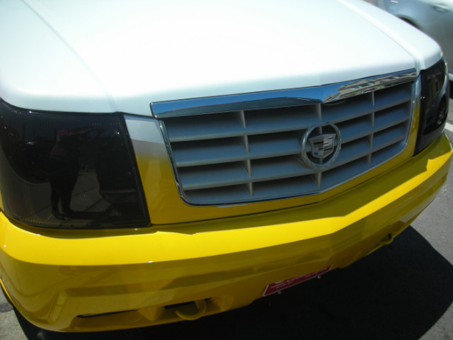 2002 Cadillac Escalade EX - DUAL Power Doors